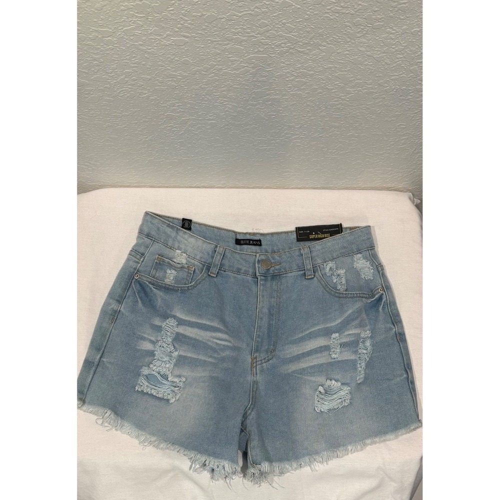 NWT Elite Jean Shorts size 11/30 Super High‎ Rise Ripped Frayed Hem